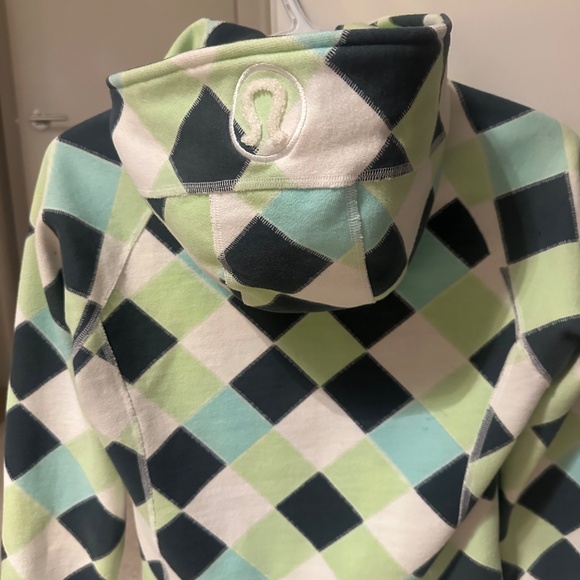 Lululemon Unique Scuba Hoodie - Picture 3 of 3